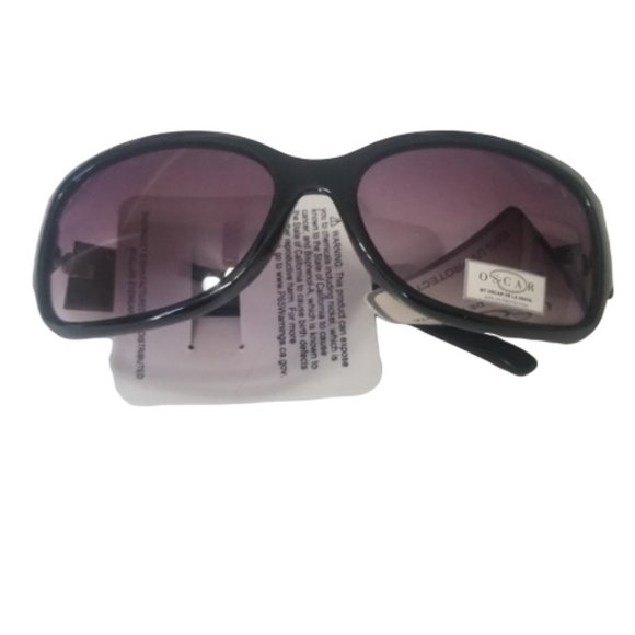 Oscar de la Renta Accessories - OSCAR De La RENTA Minimalist Black Sunglasses NWT